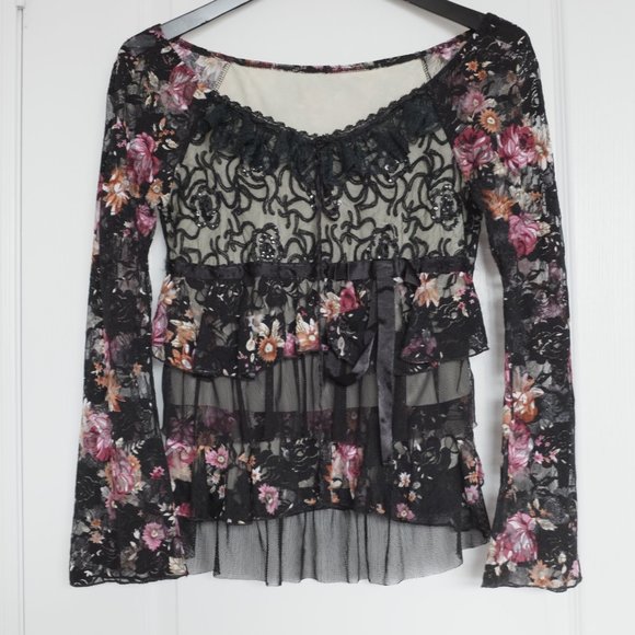 COPY - Flaunt Your Feminine Style w Sweetheart Neck Floral Lace Top in Size S w… - Picture 1 of 9